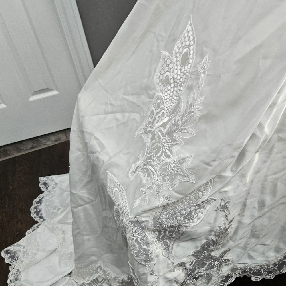 1990's wedding gown.Stunning - Picture 13 of 15